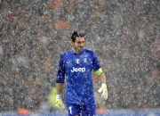 杜兰特新星出色发挥表现突出，勇士前途光明！赛场气氛高涨